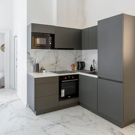 Apartment Luxurious Prestige Next To The New York Cafe