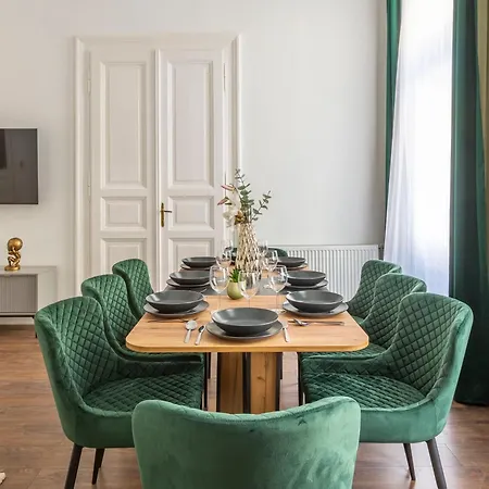 Apartment Luxurious Prestige Next To The New York Cafe *