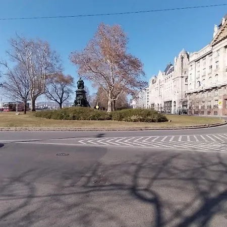 Apartment Apaczai Nearby Chain Bridge Budapest