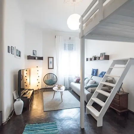 Apartment Cobalt Haven