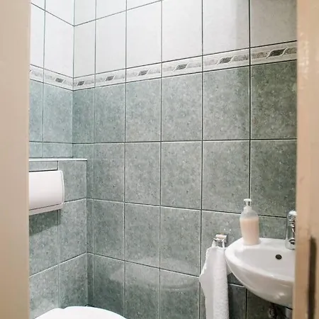 Ultra Spacious In Vaci Street * Budapest