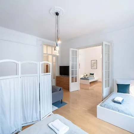 Apartment Ultra Spacious In Vaci Street