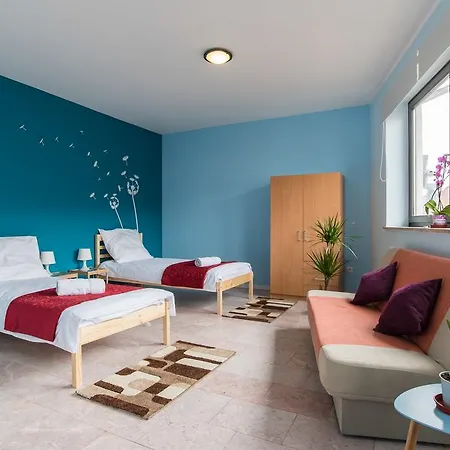 Zen House Ostello *