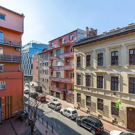 Fut26 Peaceful, Stylish Behind Corvin Plaza Budapest