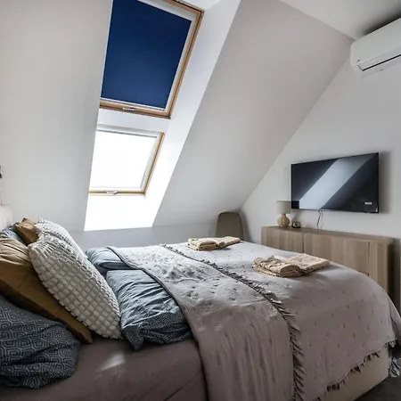 Summit - Penthouse With Parking For Two Budapest