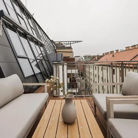 Summit - Penthouse With Parking For Two Apartment
