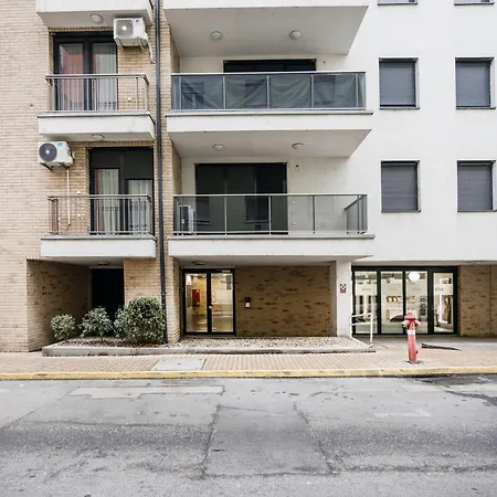 Summit - Penthouse With Parking For Two * Budapest