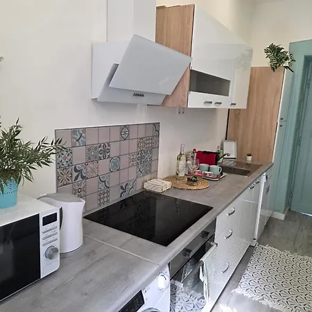 Cozy Nook Apartment