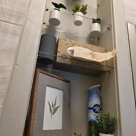 Cozy Nook Apartment *