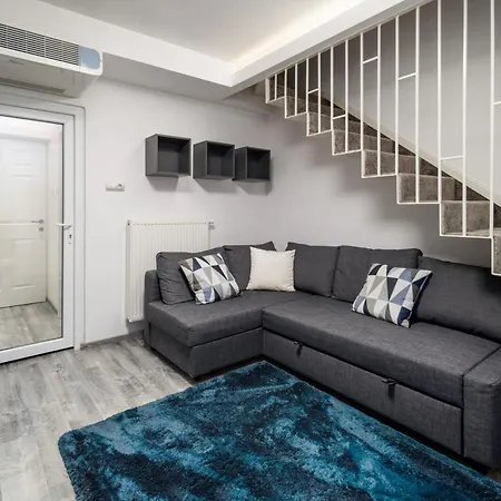 Uhu 750 M2 - Villa