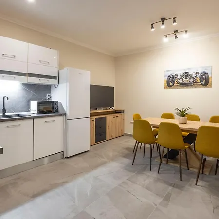 Deluxe & Grand Z15 In A Prime Location * Budapeşte