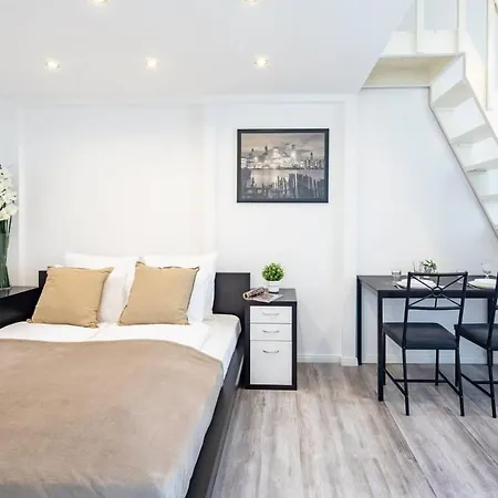 And Cozy Apartment *