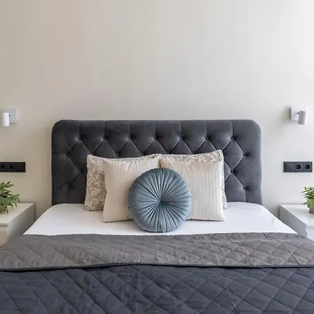 Exclusive & Grand Astoria In The Heart Of Apartment *