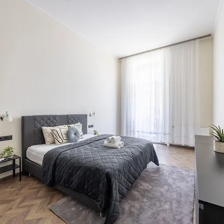 Apartment Exclusive & Grand Astoria In The Heart Of *