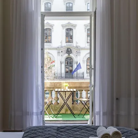 Exclusive & Grand Astoria In The Heart Of Apartment Budapest
