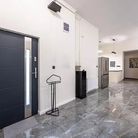 Exclusive & Grand Astoria In The Heart Of Budapest
