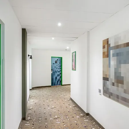 Ibis Styles Center Hotel 3*