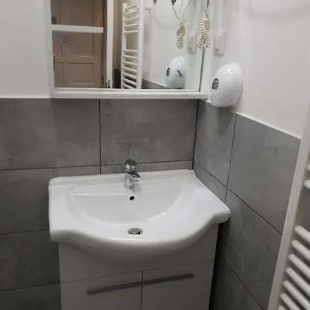 מלון דירות Amber Terrace Downtown