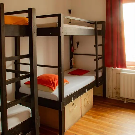 Hostal Nest