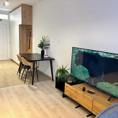 Spirit With Free Parking Apartament