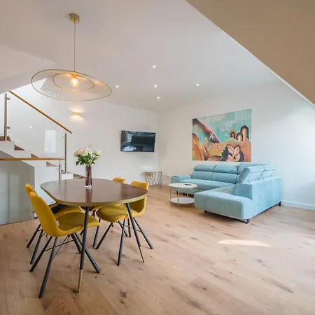 Luxury 5 Bedroom 5 Bathroom Penthouse By The Opera * Budapest