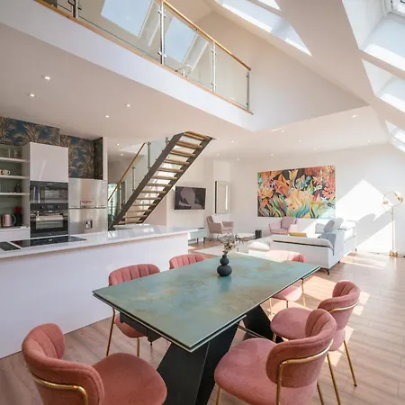Luxury 5 Bedroom 5 Bathroom Penthouse By The Opera Apartment Budapest