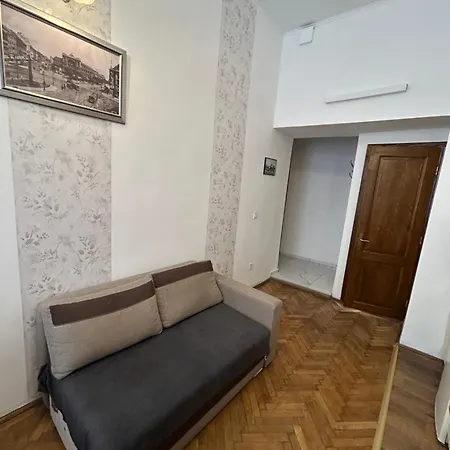 Velez Haz * Budapest