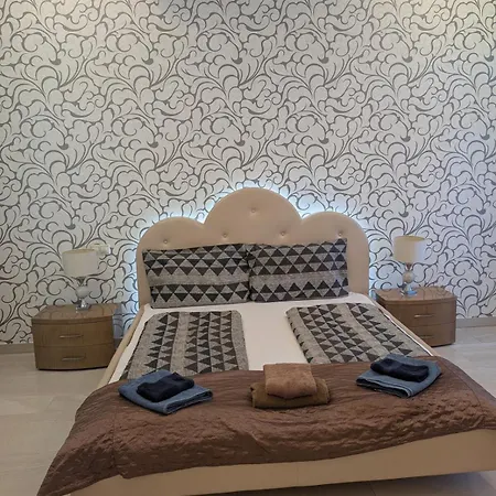 Heart Of Downtown Luxury Condo, Private Spa, Cinema, Patio Apartamento *