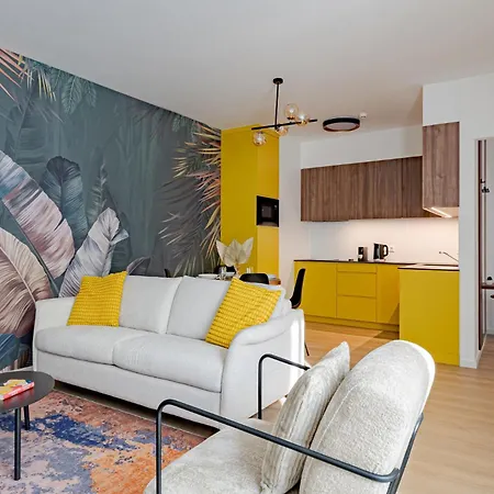D52 Apartment *