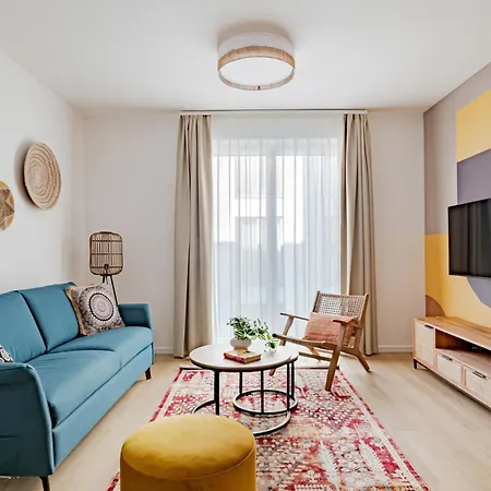 D52 Apartment