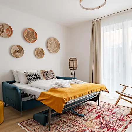 D52 Apartment *