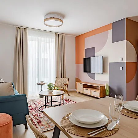 D52 Apartment *