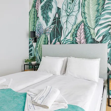 D52 Apartment *