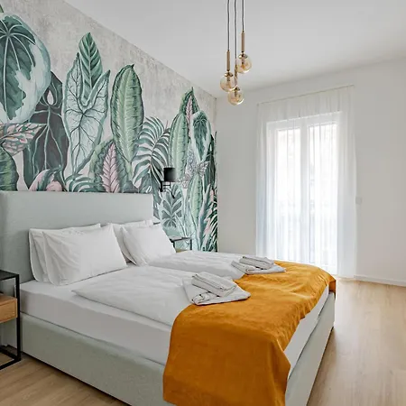 D52 Apartment *
