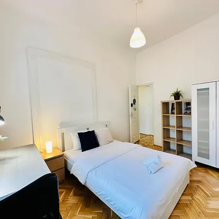 Rakoczi Apartment