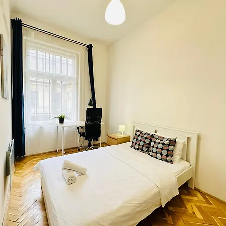 Rakoczi Apartment Budapest