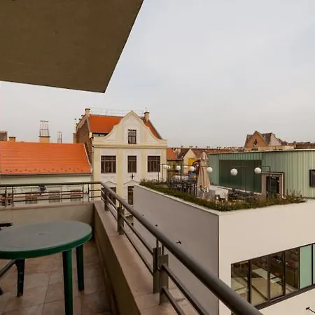 Hotel Easy Star