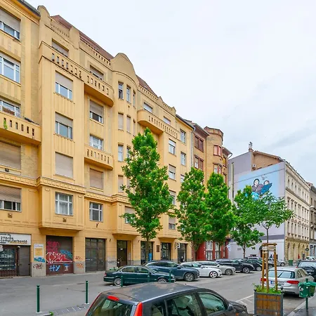 Klauzal By Stn Appartement