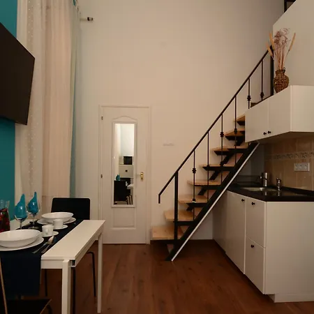 Jozsef Krt 3 Apartment - Near Corvin *