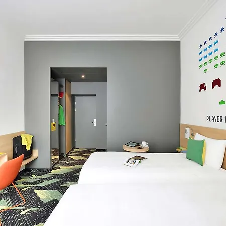 Ibis Styles Center 3*