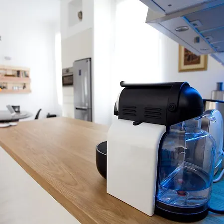 Ice Breaker Apartment