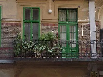 Ace & Budapest