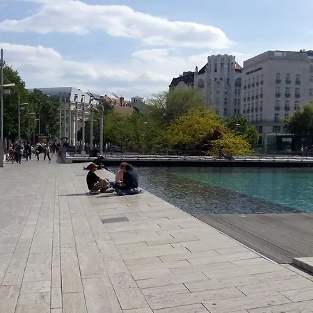 Comebackpackers * بودابست