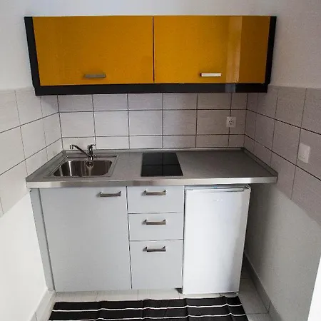 Hedonist Budapest