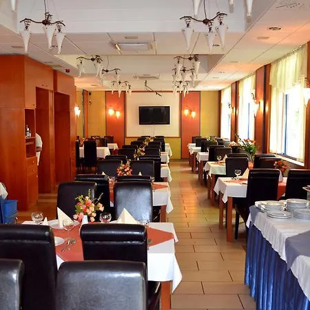 Hotell Veritas 3*