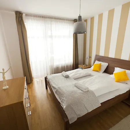 Hotel apartamentowy Madison 3*
