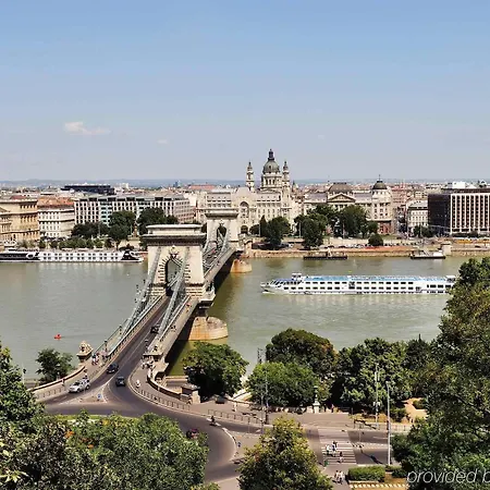 Отель Ibis Heroes Square