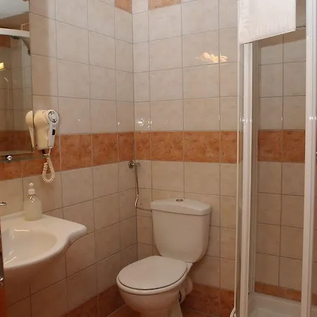 Hotell Veritas 3*