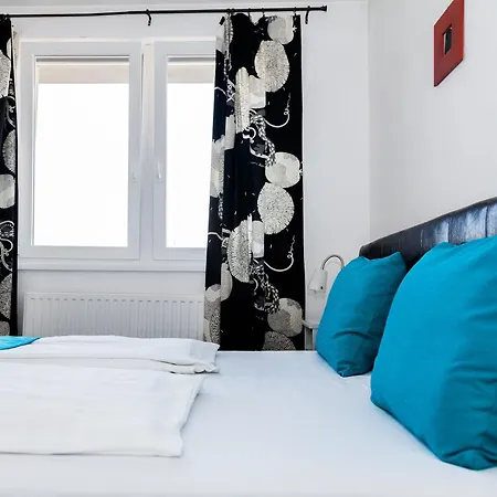 Hotel Locust Tree Budapest