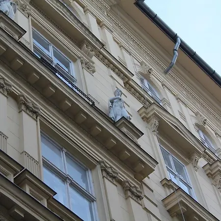 Old Monarchia Hotel Budapest